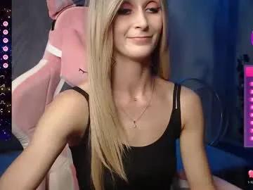 Freechat strongalice on Chaturbate