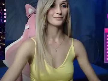 Freechat strongalice on Chaturbate