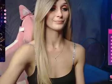 Freechat strongalice on Chaturbate