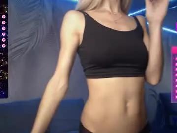 Freechat strongalice on Chaturbate