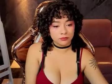 sunny2_b on Chaturbate 