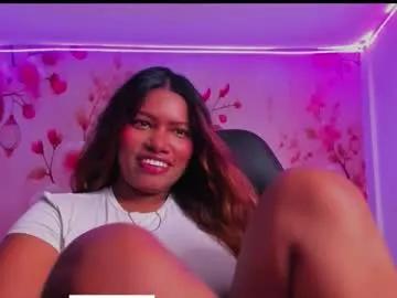 Freechat thais_waldrof on Chaturbate