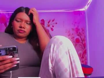 Freechat thais_waldrof on Chaturbate