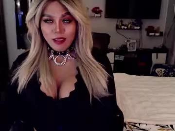 Freechat ur_majestyqueen_angelaxxx on Chaturbate