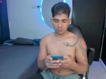 valentino_santos — Let's have a happy ending you and me  #gay #femboy #bigass #twink #latino [888 tokens remaining]