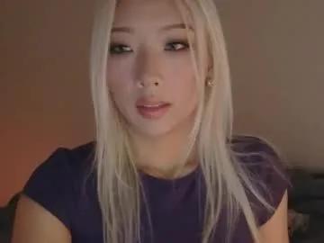 Freechat vivianwinters on Chaturbate