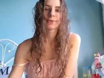 Freechat you_desire on Chaturbate