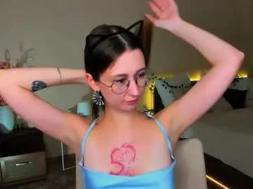 Freechat yourlovelystoryy on Chaturbate