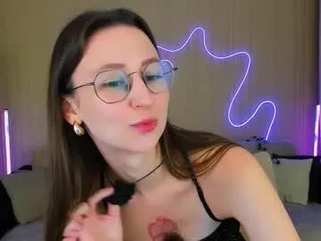 Freechat yourlovelystoryy on Chaturbate