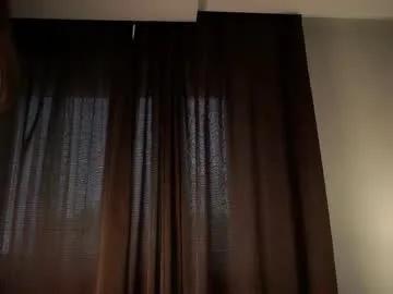 Freechat zeldaes on Chaturbate