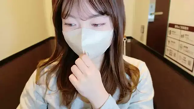 __Yui_ on StripChat
