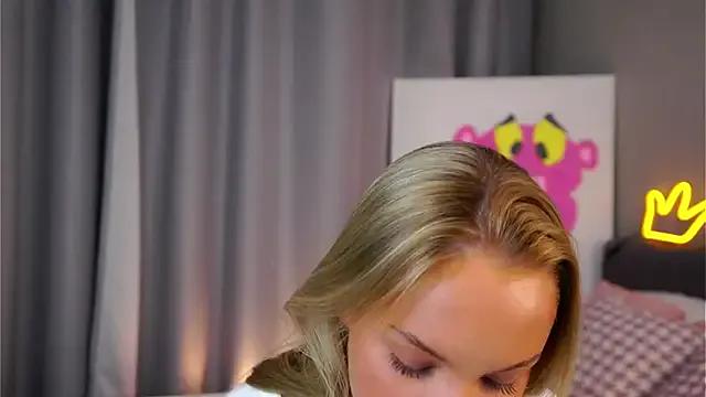 StripChat AftonConnett is Freechat AftonConnett — Good afternoon <3