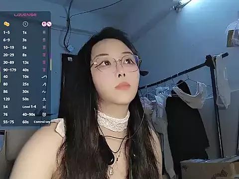 Group aimi-bb on StripChat