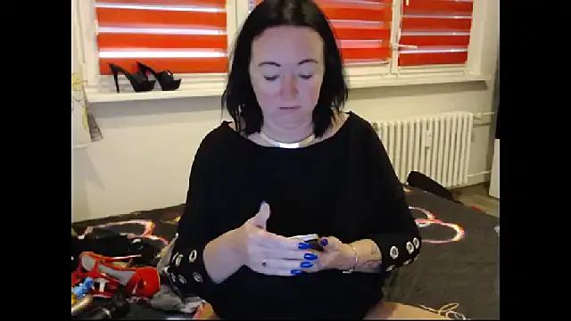 Freechat Alexie33 on StripChat