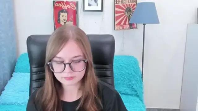 Freechat AlicePopsy on StripChat