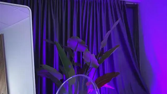 Freechat AlmaVelia on StripChat