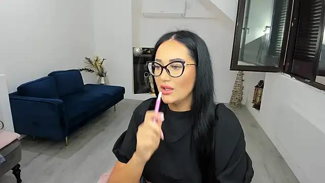 AnyaEvy on StripChat 