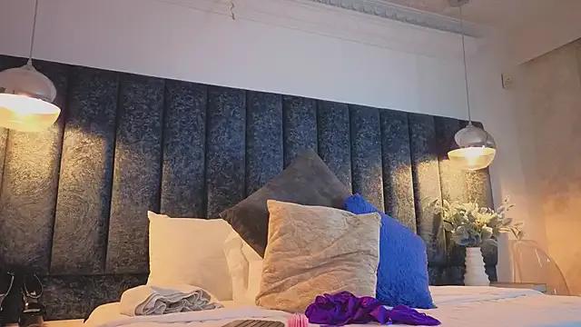 Ariannaa_Suarez1 on StripChat 