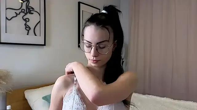 Freechat ArlineJanik on StripChat