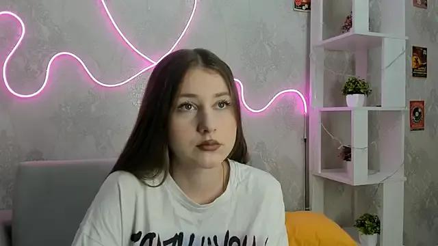 StripChat AudriaSagan is Freechat AudriaSagan — Bare shoulder