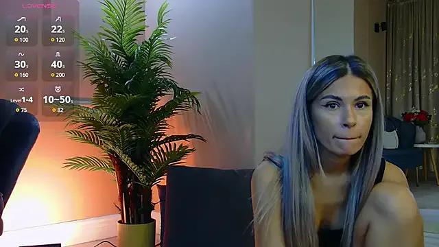 Freechat Avril_Cyrus on StripChat