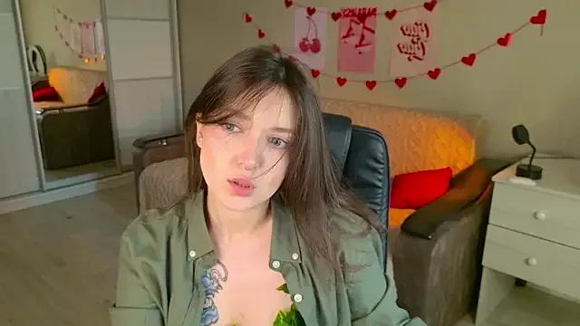 Freechat BellaSink on StripChat