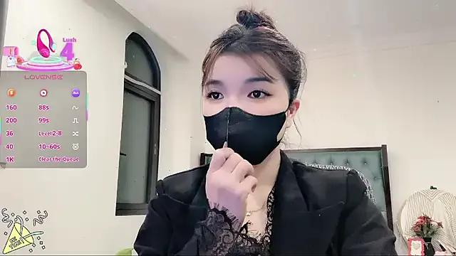 Freechat Caryln-Bun on StripChat