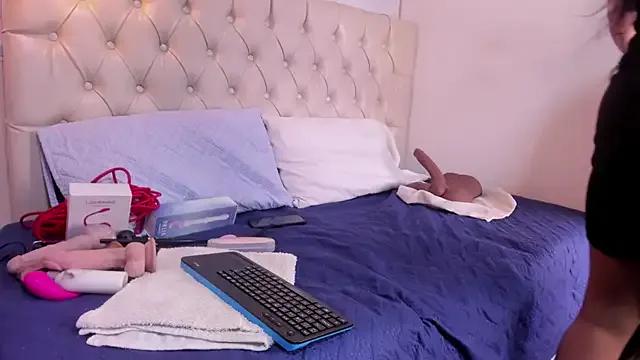 Private Chanel_milff_ on StripChat