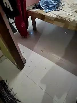 Freechat COUPLLE_VILLAGE on StripChat