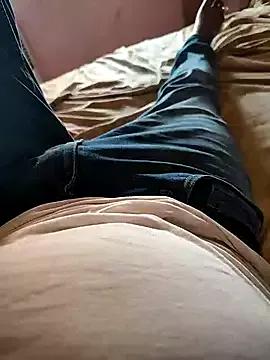 Freechat COUPLLE_VILLAGE on StripChat