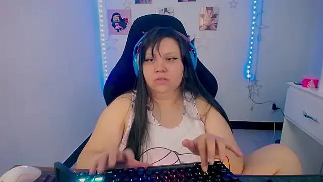 Freechat crystal7u7 on StripChat