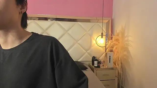 Freechat Daphne_And_Roger on StripChat