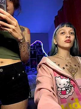 Dooubletroublee on StripChat 