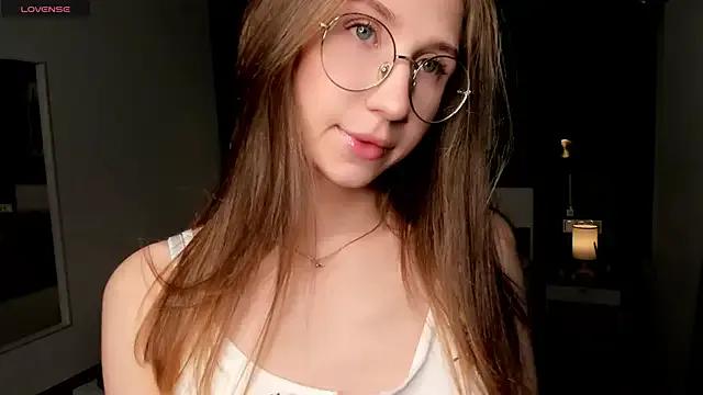 Freechat EditaBand on StripChat