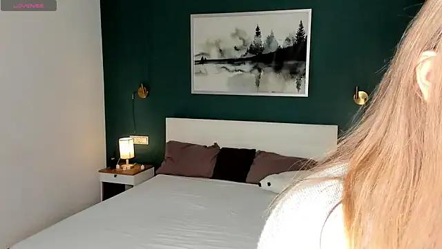 Freechat EditaBand on StripChat