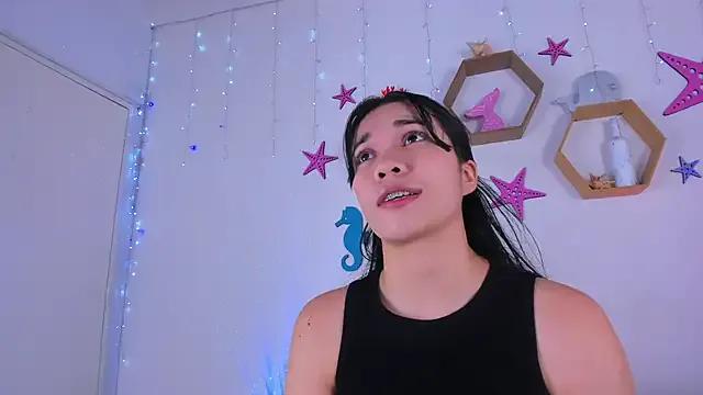 Freechat Emiily_Parkerr on StripChat