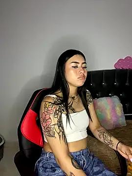 Private emily_22x on StripChat