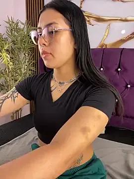 Private emily_22x on StripChat