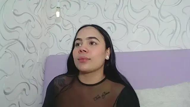 Freechat EmilyQueen3x on StripChat