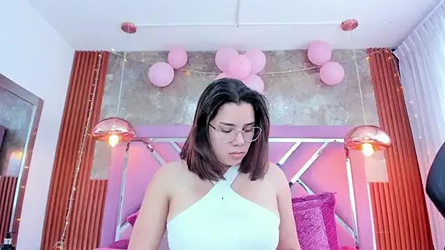 StripChat EmmaSulivan is Freechat EmmaSulivan — oil on my ass + 5 spanks