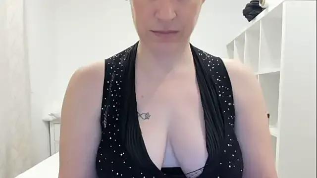 emmita69_ on StripChat 