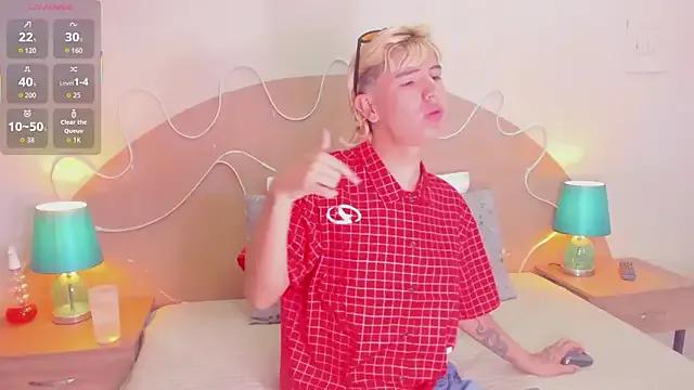 Freechat Enrrixxx_ on StripChat