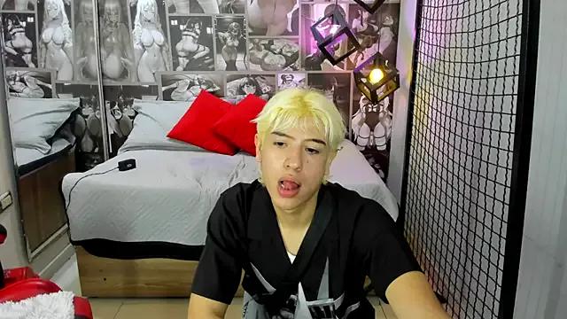 Freechat Enrrixxx_ on StripChat