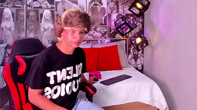 Freechat Enrrixxx_ on StripChat