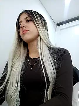 eva-2023 — full naked, plug my ass