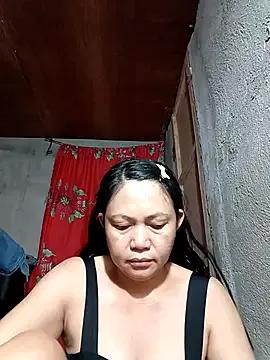 Everleigh_mom on StripChat 