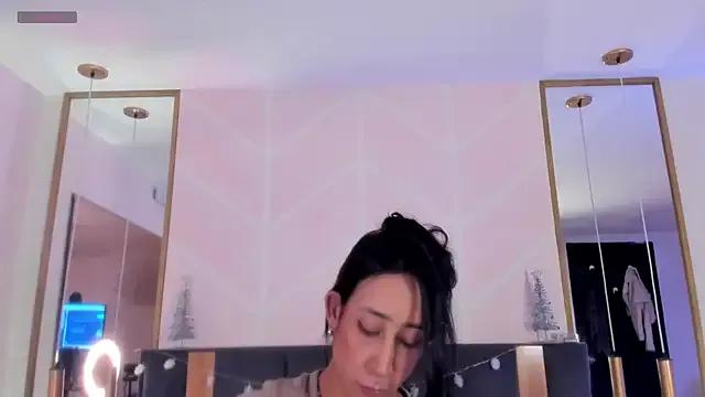 StripChat GabyPetit is Freechat GabyPetit — STROKES MY BEUTIFUL LEGS