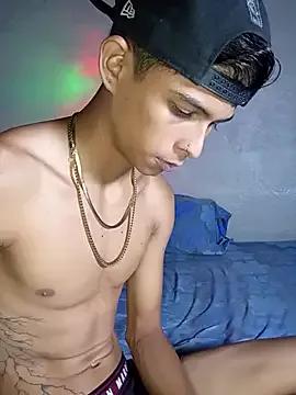 Freechat God_Eros_23cm on StripChat