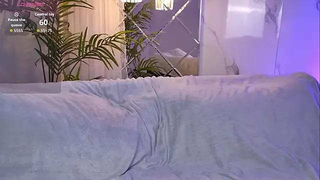 Freechat JennyShiny on StripChat