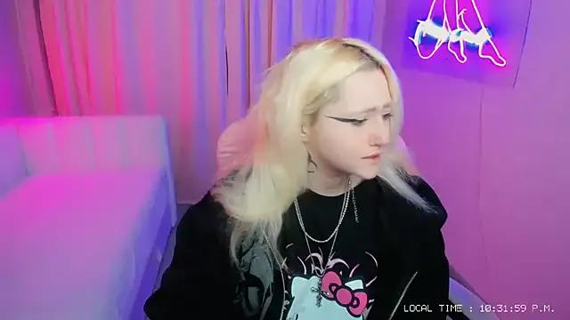 Freechat JuliaSharkk on StripChat